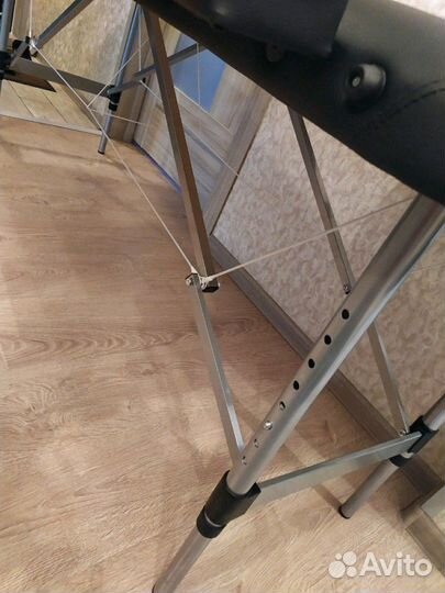 Массажный стол