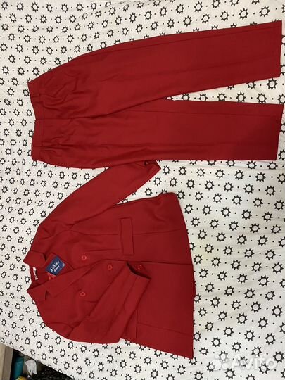 Костюм женский 52