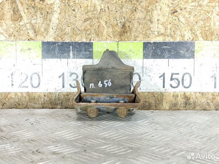 Опора двигателя правая Spritner 1995 2006