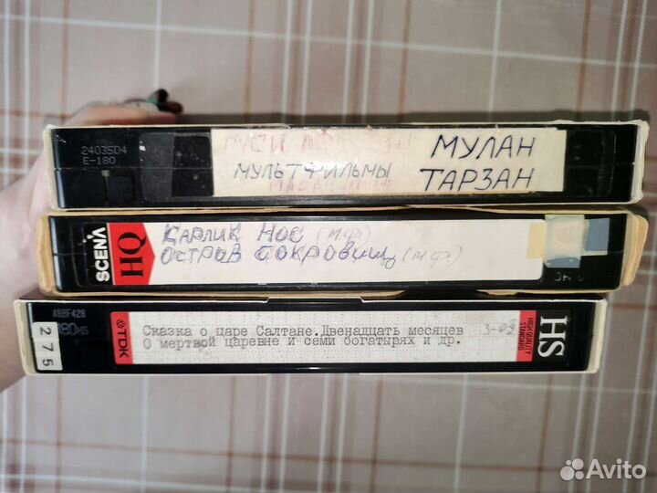 Видеокассеты, астерикс, ван хелсинг, ну погоди