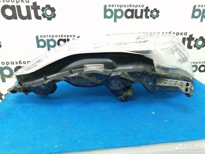 Фара галоген левая 81170-60J00 Toyota Land Cruiser