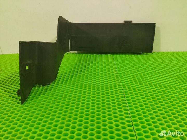 Крепление аккумулятора левое Land Rover Range