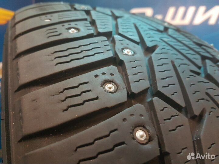 Nokian Tyres Hakkapeliitta 7 225/50 R17