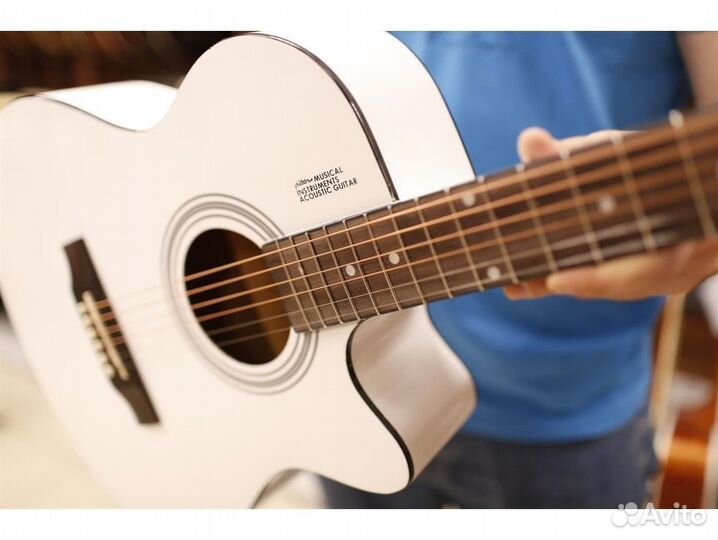 Elitaro E4010 WH акустическая гитара белая
