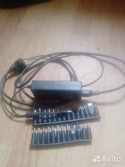 Зарядное устройство для ноутбука универсальное