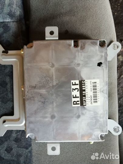 Блок управления двигателем Mazda 323 BJ