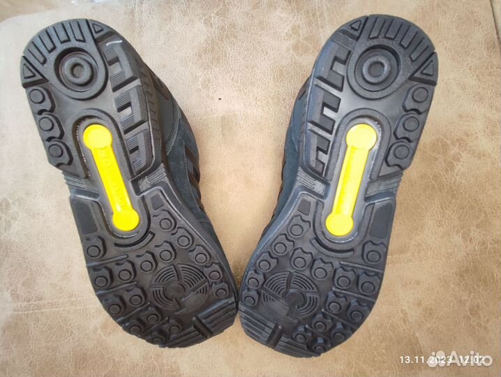 Кроссовки adidas torsion