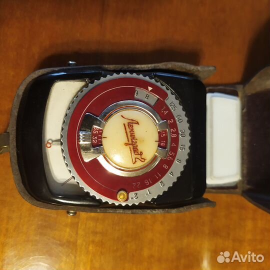 Пленочные фотоаппараты, экспонометр, вспышка СССР