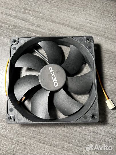 Вентилятор dexp 120T