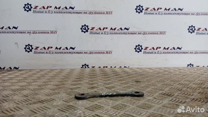 Пластина крепежная правая Man Tga