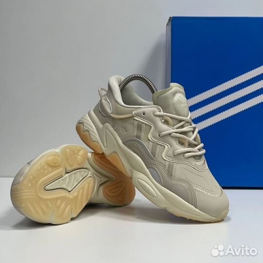 Кроссовки женские Adidas