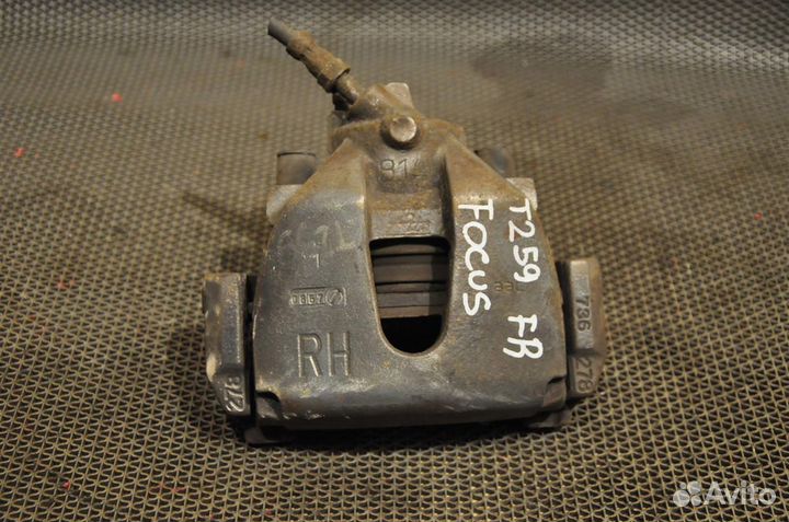 Суппорт передний правый ford focus 2 CB4