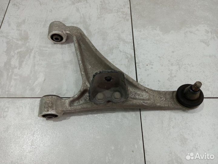 Рычаг подвески передний правый Infiniti G37 coupe