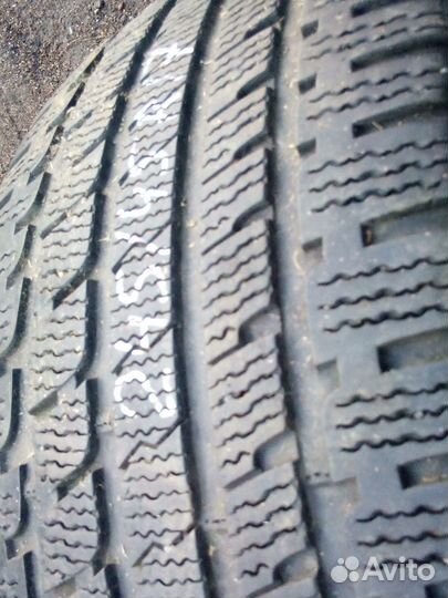 Kumho I'Zen KW27 245/45 R17