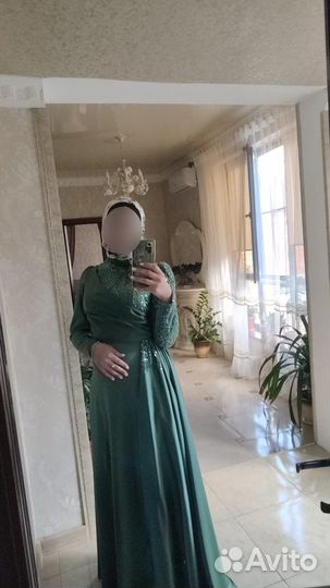 Вечернее платье