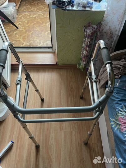 Ходунки для пожилых и инвалидов