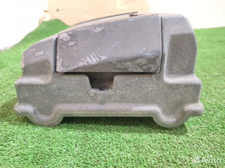 Клапанная крышка Mercedes w124 M111.960