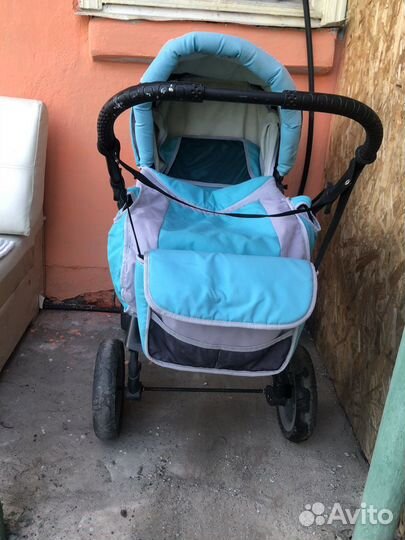 Коляска, стул для кормления