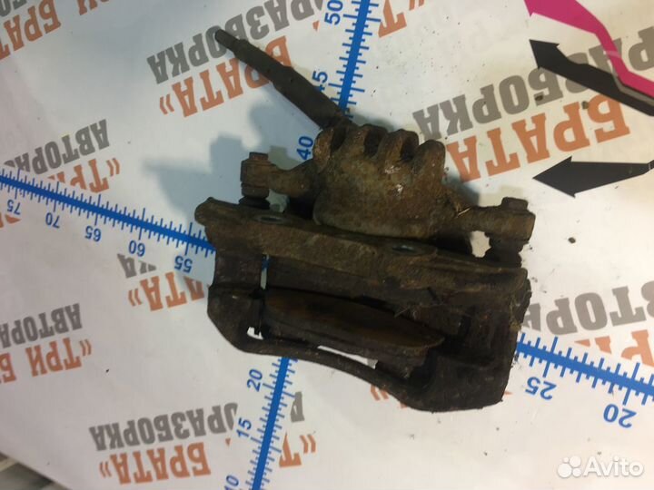 Ситроен С4 Суппорт передний Лев