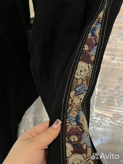 Джинсы широкие