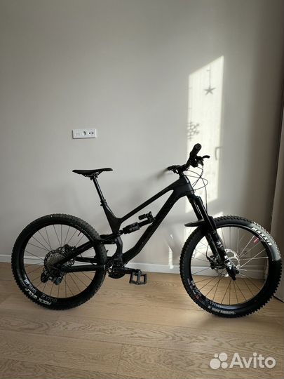 Велосипед Canyon Torque CF 8.0 карбон для эндуро