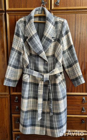 Пальто женское шерстяное 58-60 (по бирке 62)