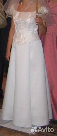 Венчальное платье