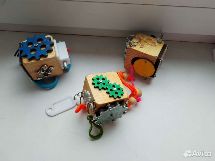 Бизи кубики