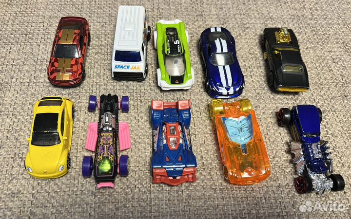 Hot wheels машинки