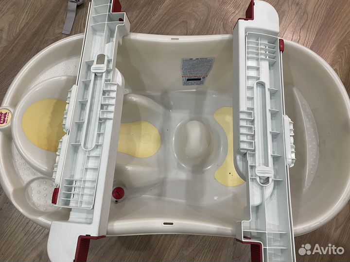 Детская ванночка для купания с подставкой