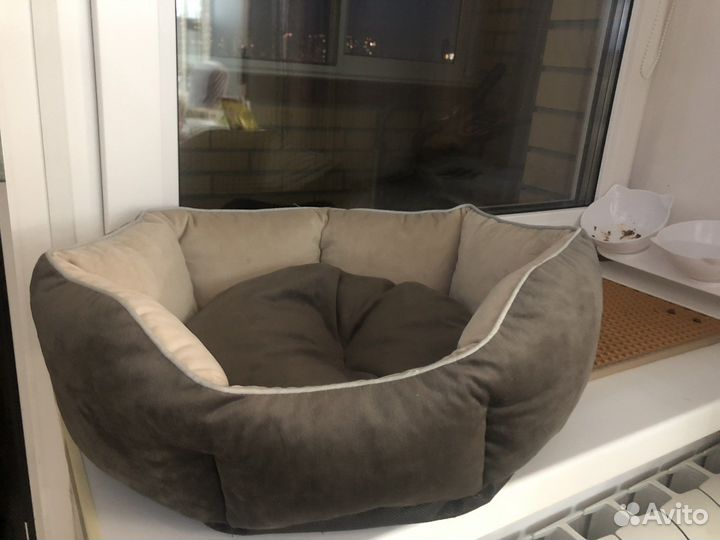 Лежанка для собак и кошек