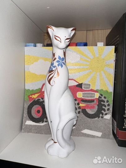 Фигурка кошечки 21 см