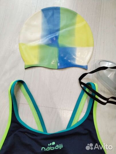 Купальник, очки, шапочка