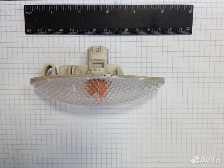 Указатель поворота Toyota Vitz правый, первое пок