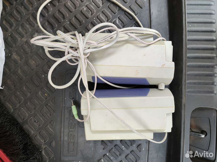 Колонки для компьютера Genius SP-205B