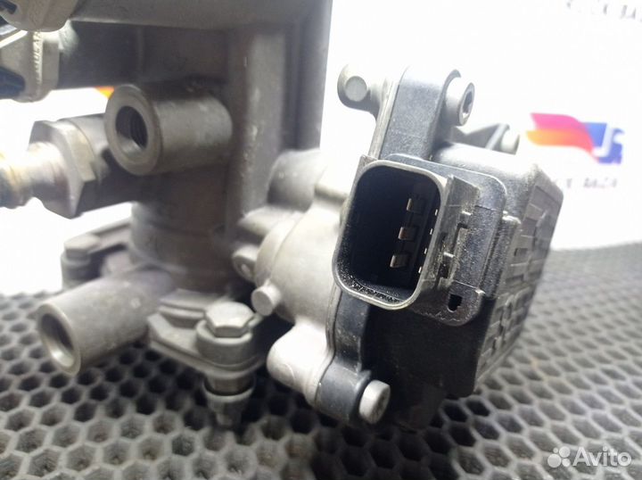 Кран управления тормозами прицепа