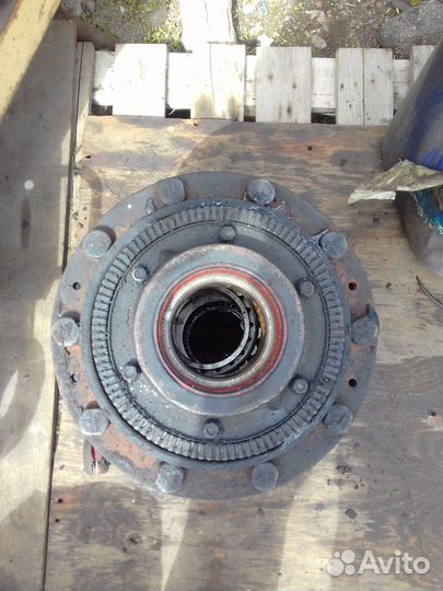 Ступица под абс с бортовым редуктором Маз 5440
