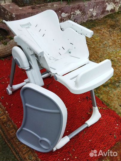 Стул для кормления малыша трансформер