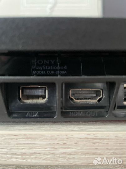 Sony playstation 4 slim