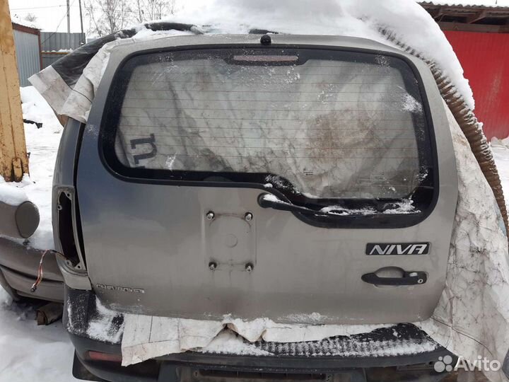 Крышка багажника Шевроле Нива