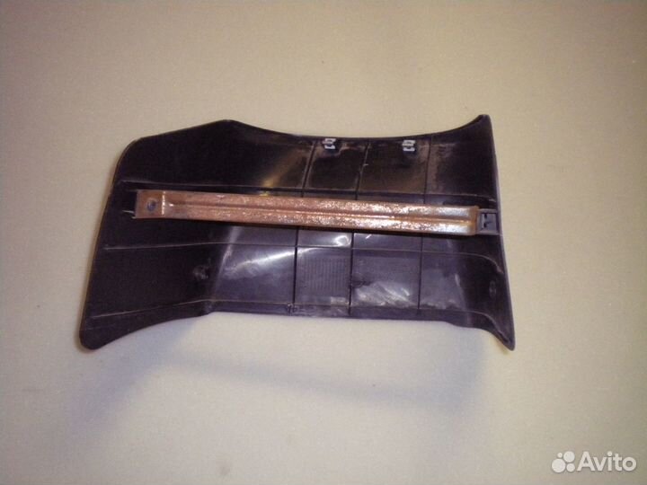 Накладка под торпедо Hyundai Starex H1 (2005 г.в)