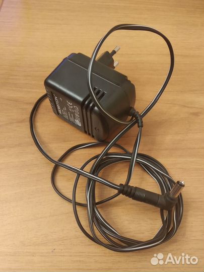 Адаптер для радиотелефона (9 Вольт)