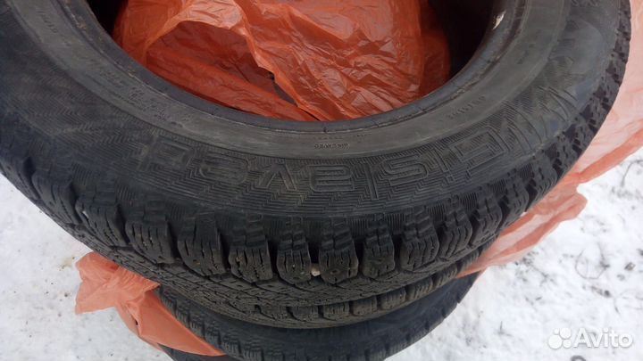 Gislaved Nord Frost 200 215/60 R16