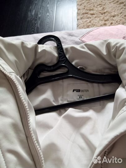 Куртка пуховик женский