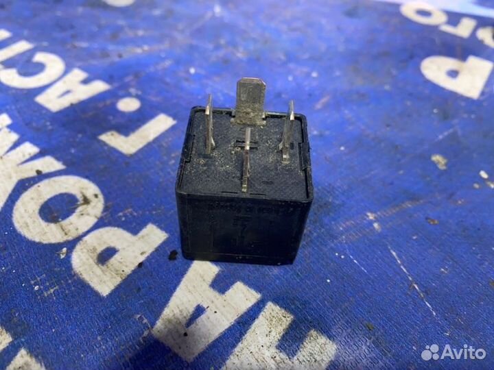 Реле Ford Focus 1 седан 2002