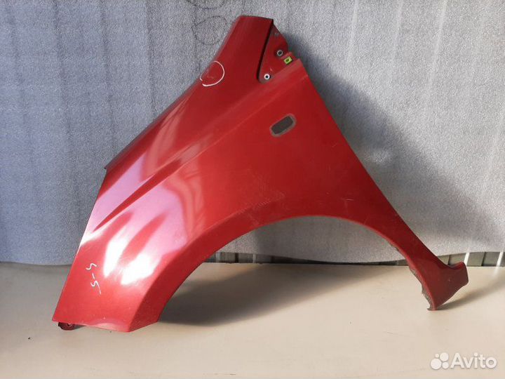 Крыло переднее левое Nissan Note E11 HR16DE 2008