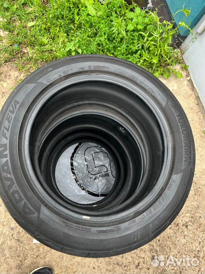 Yokohama Advan Fleva V701 205/55 R16 91W