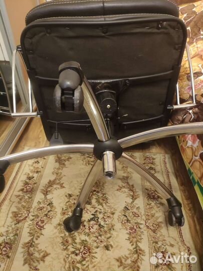 Компьютерное кресло руководителя бу