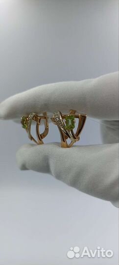 Золотой Комплект серьги и кольцо с бриллиантами