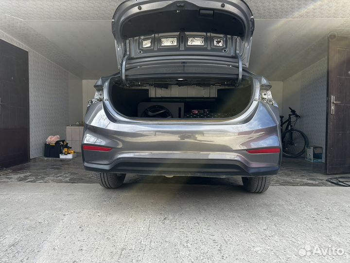 Задний бампер hyundai solaris 2017